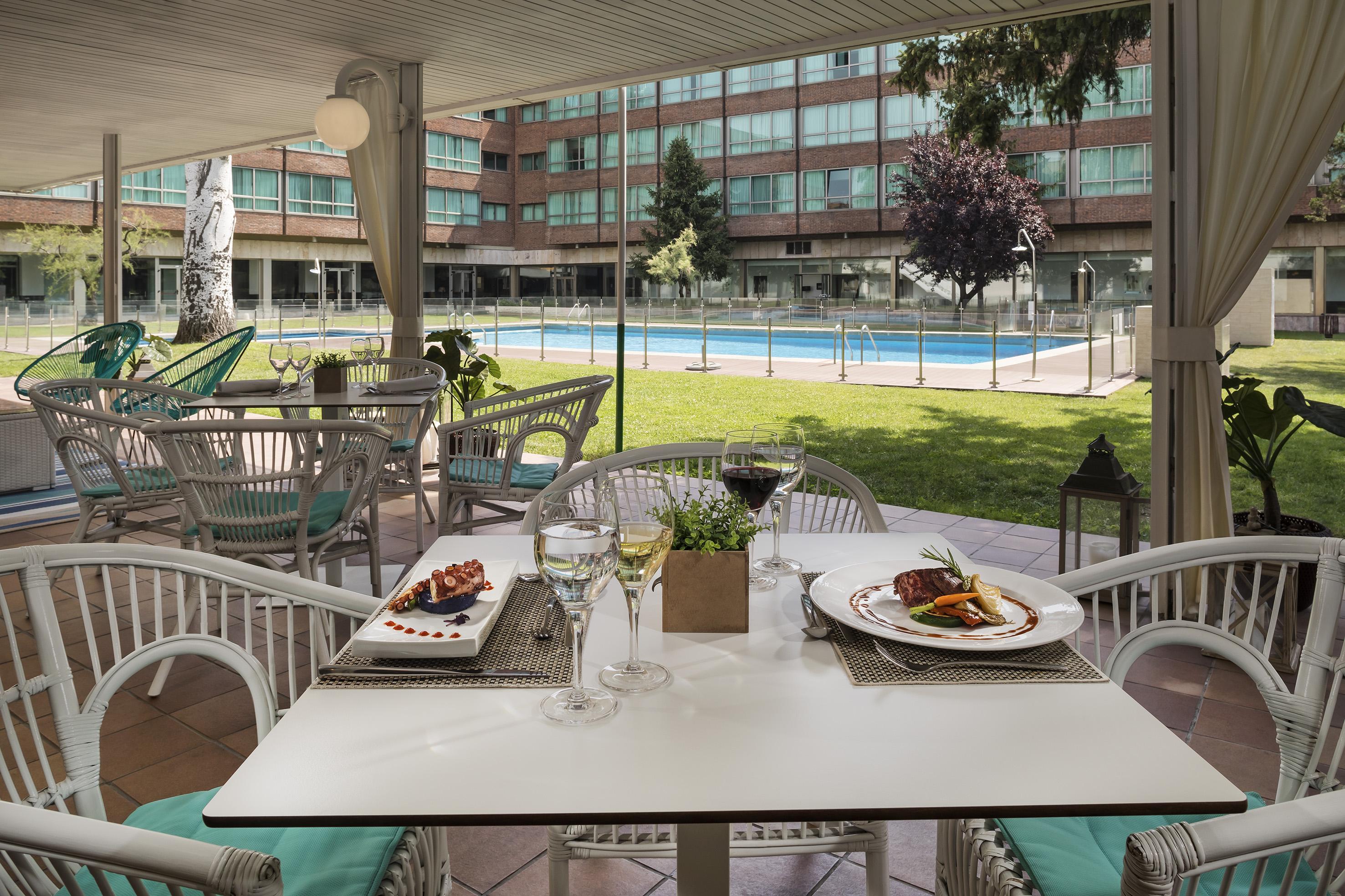 Melia Barajas Hotel Madrid Ngoại thất bức ảnh