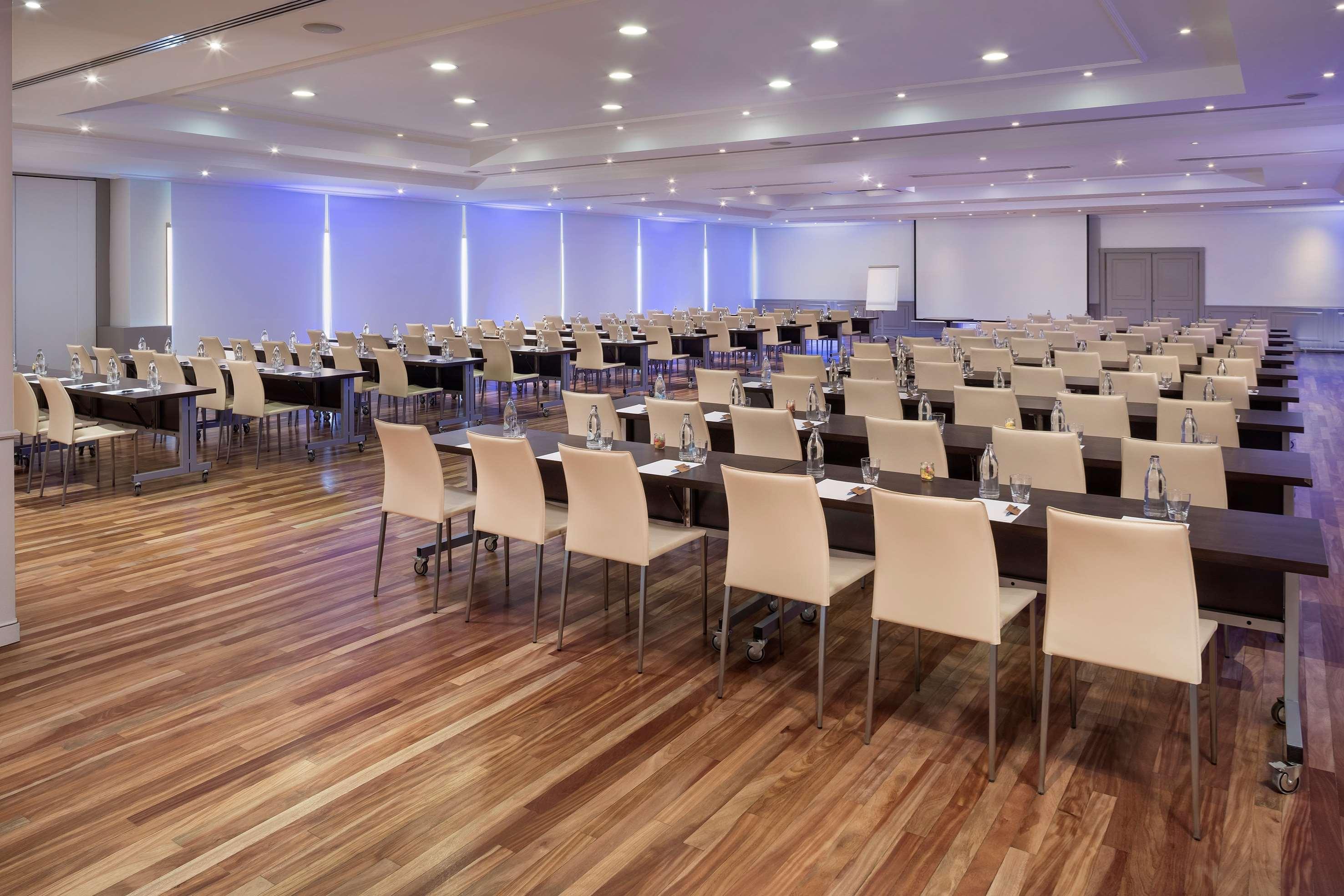 Melia Barajas Hotel Madrid Ngoại thất bức ảnh