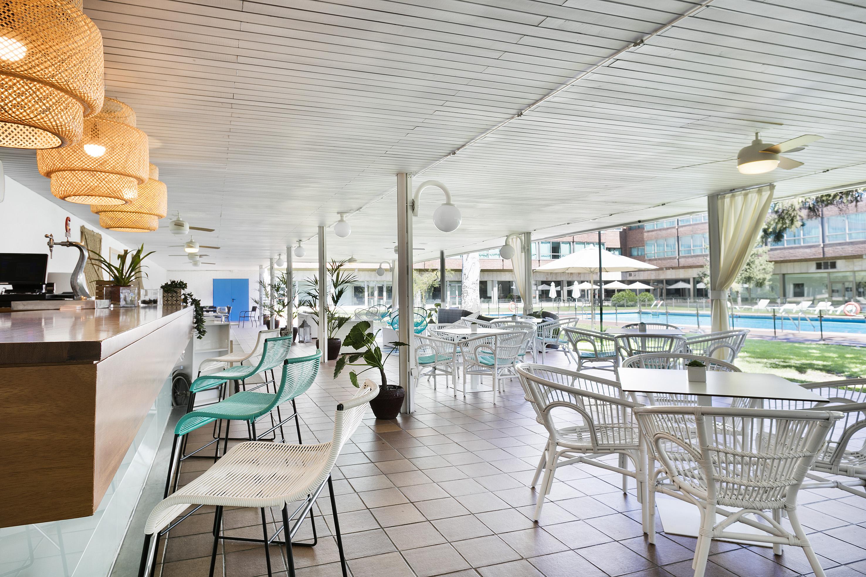 Melia Barajas Hotel Madrid Ngoại thất bức ảnh