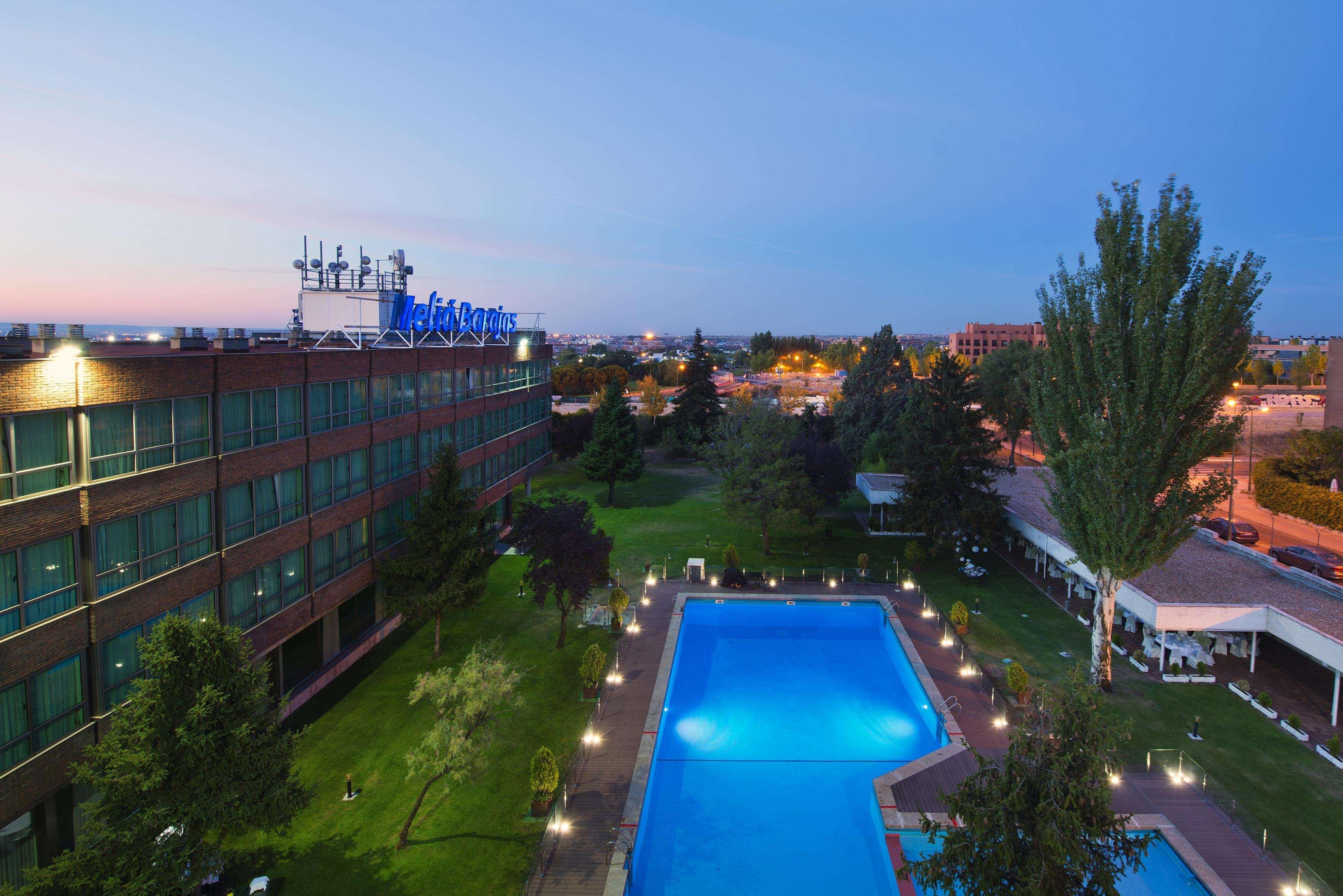 Melia Barajas Hotel Madrid Ngoại thất bức ảnh