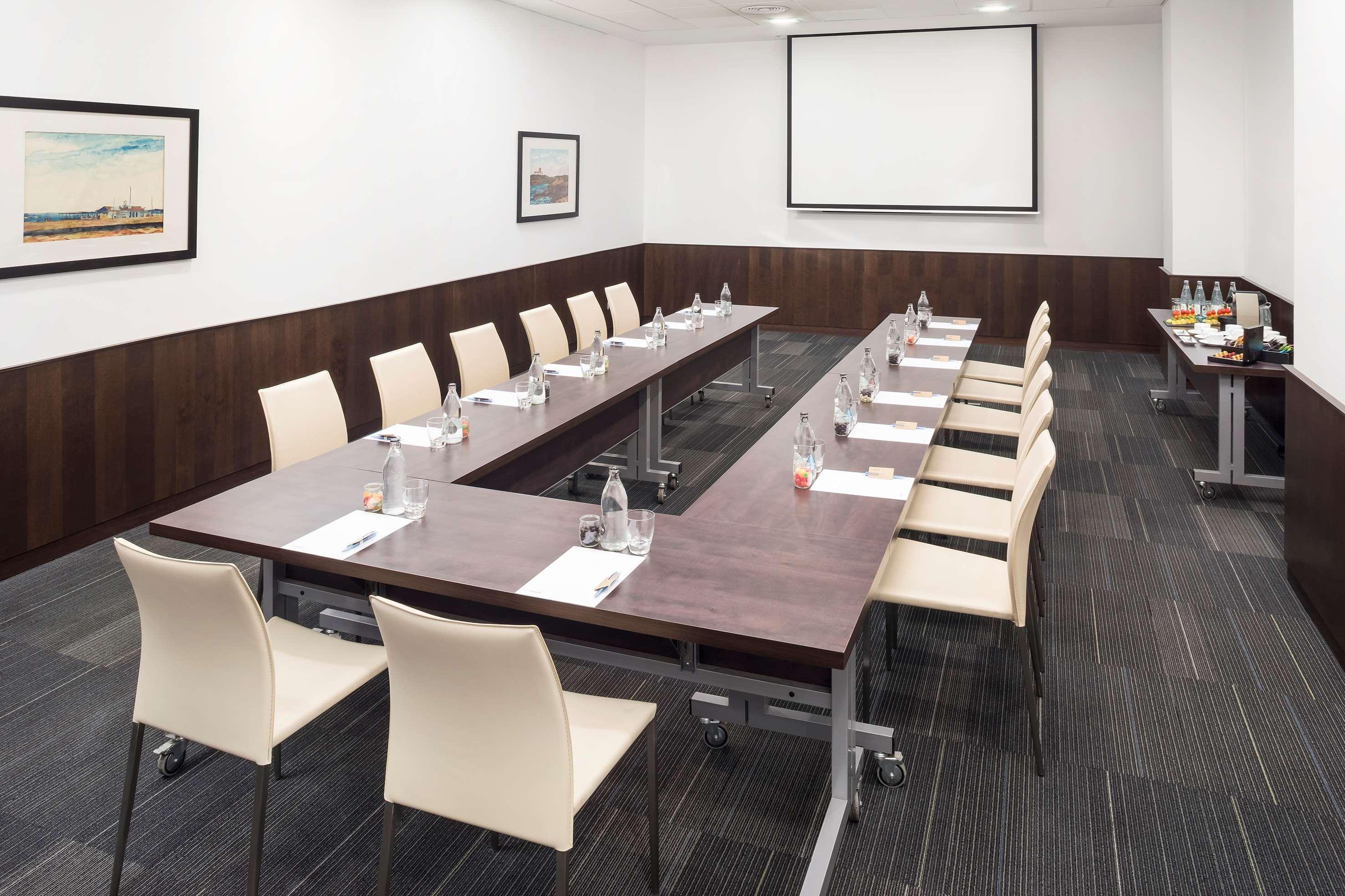 Melia Barajas Hotel Madrid Ngoại thất bức ảnh
