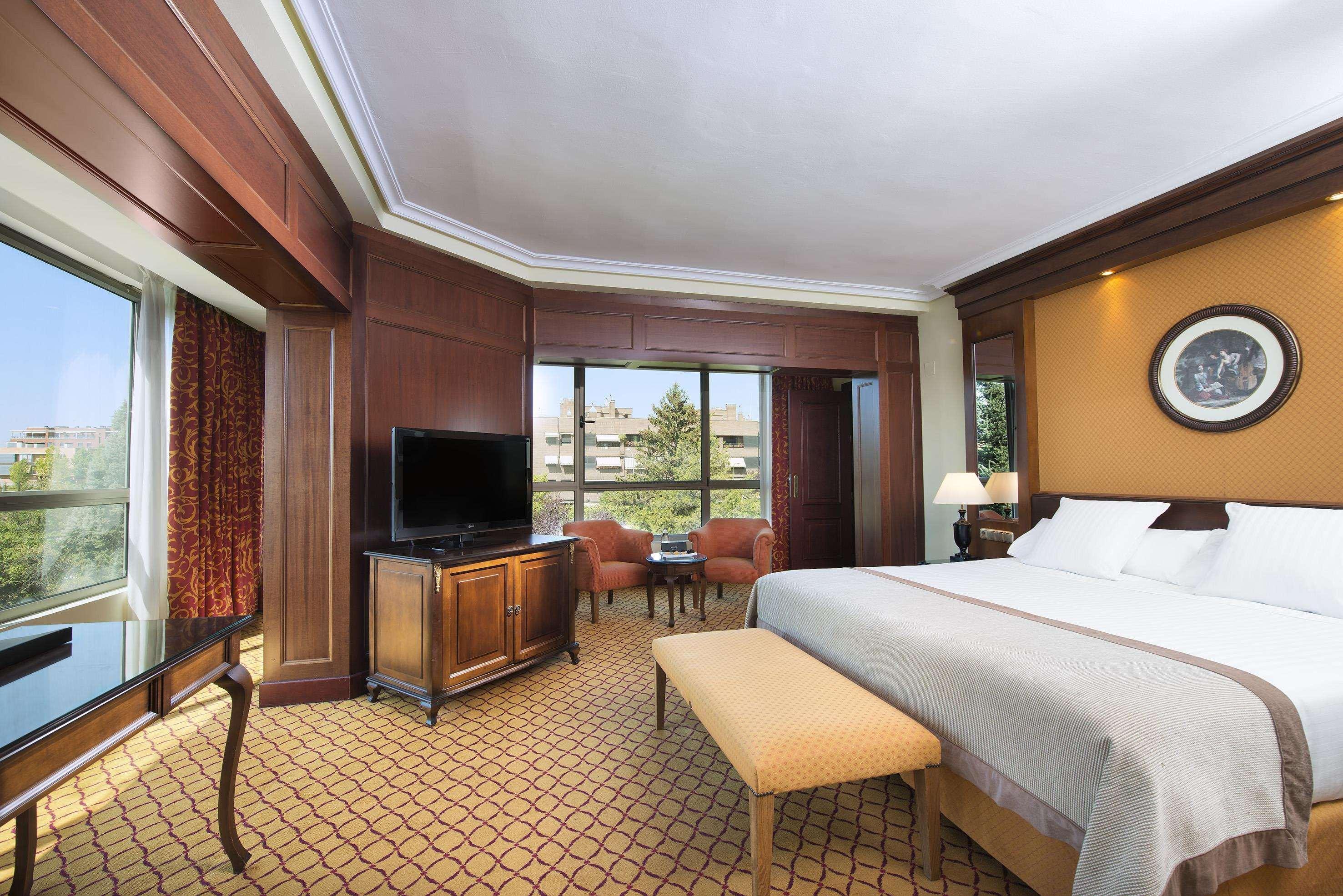 Melia Barajas Hotel Madrid Ngoại thất bức ảnh