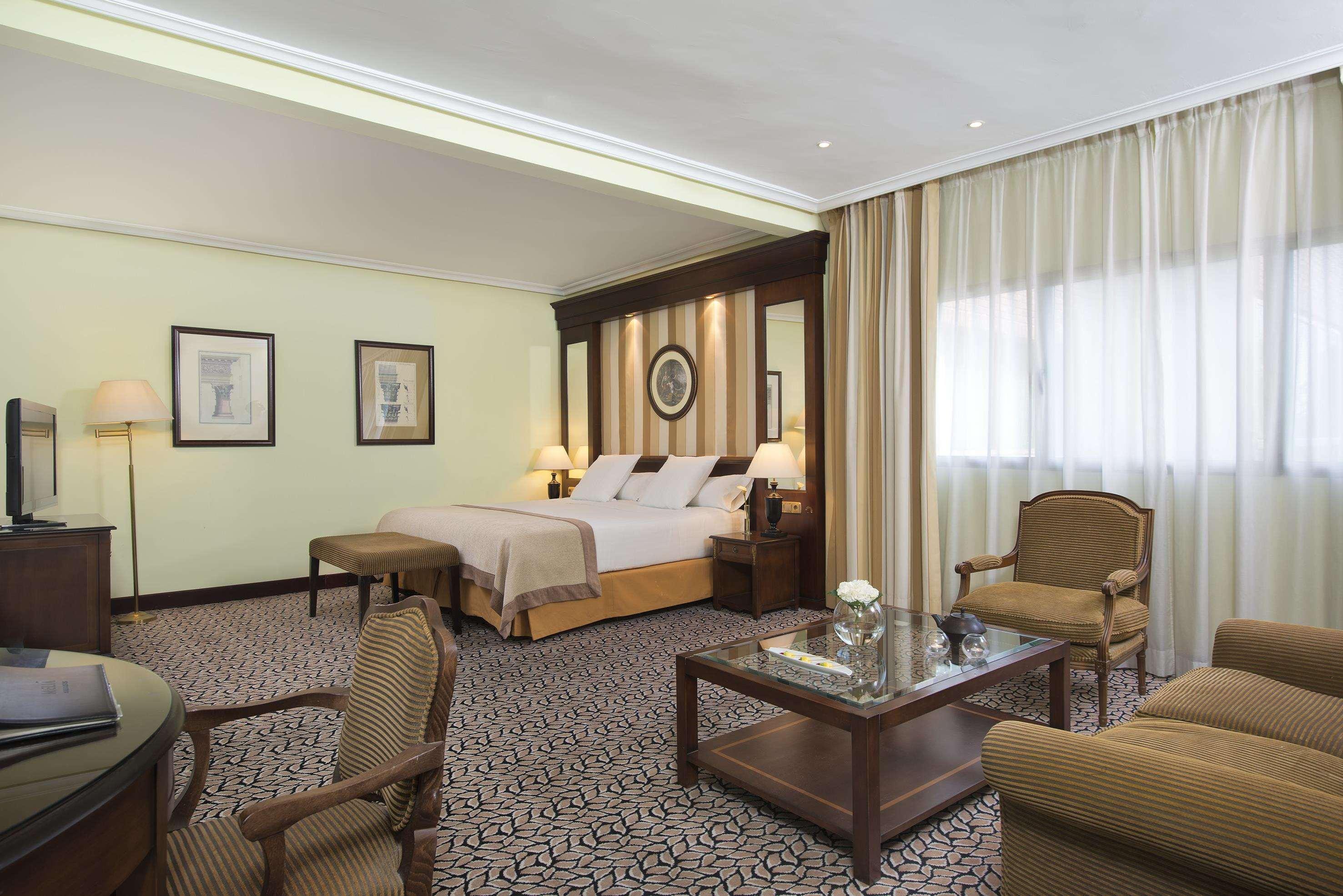 Melia Barajas Hotel Madrid Ngoại thất bức ảnh